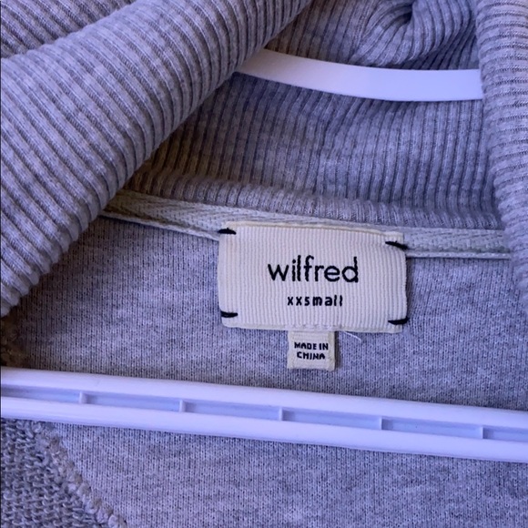 Wilfred Diderot Sweator - Picture 2 of 3